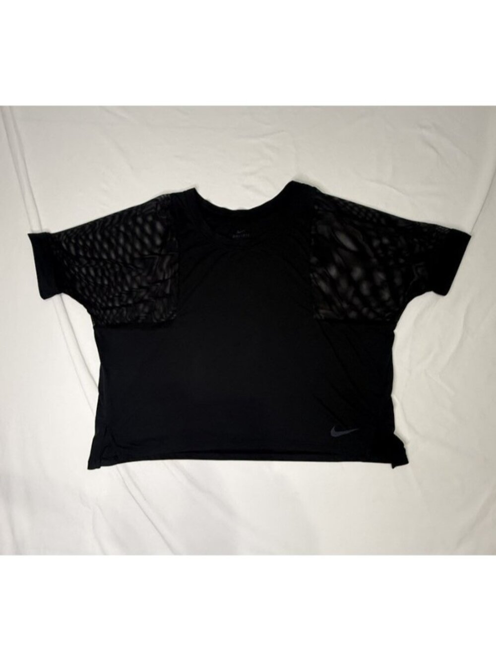 Nike Dri-FIT Women’s Black Mesh Crop Top Training Shirt XS - Picture 1 of 10